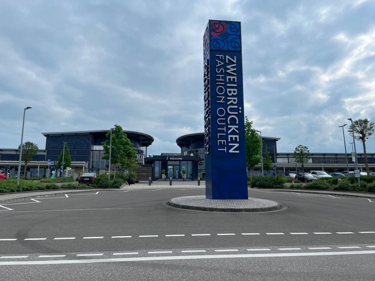 Appartamento Stierpartment Am Pfaelzer Wald Naehe Outlet Center Zweibruecken Pirmasens Esterno foto